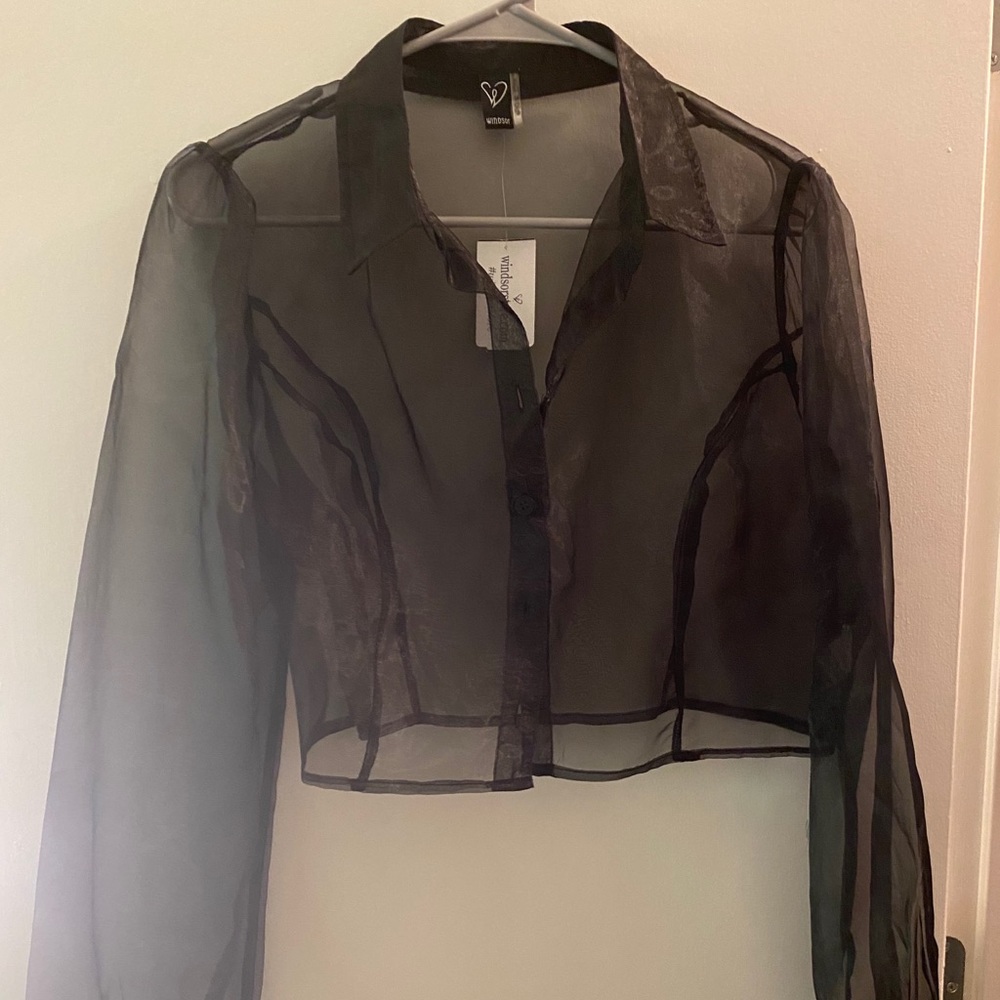 Black crop shirt